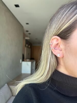 Brinco Chanel