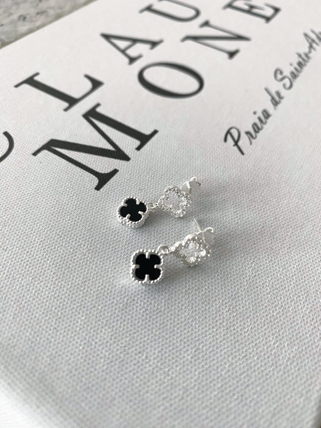 Brinco DUPLO Van Cleef & Arpels Cravej. - Imagem 2