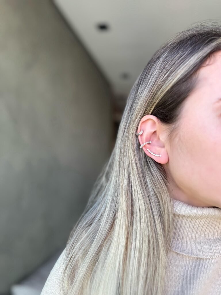 Ear Cuff Bolinhas De Ganchinho