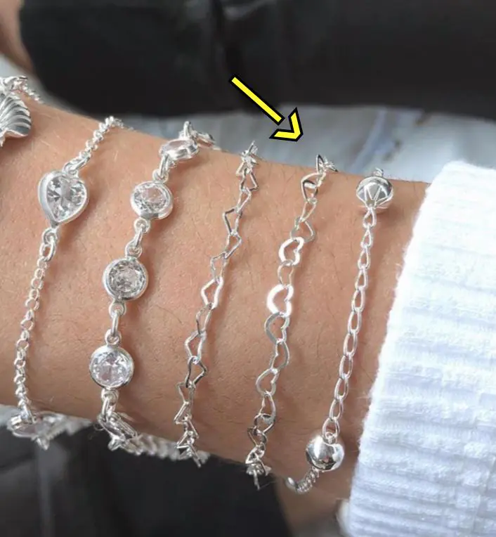 Pulseira Corações Vazados - Imagem 2