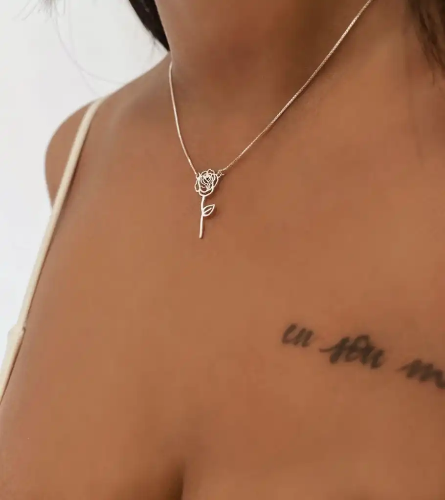 Colar Flor "Bela e a Fera" - Imagem 2