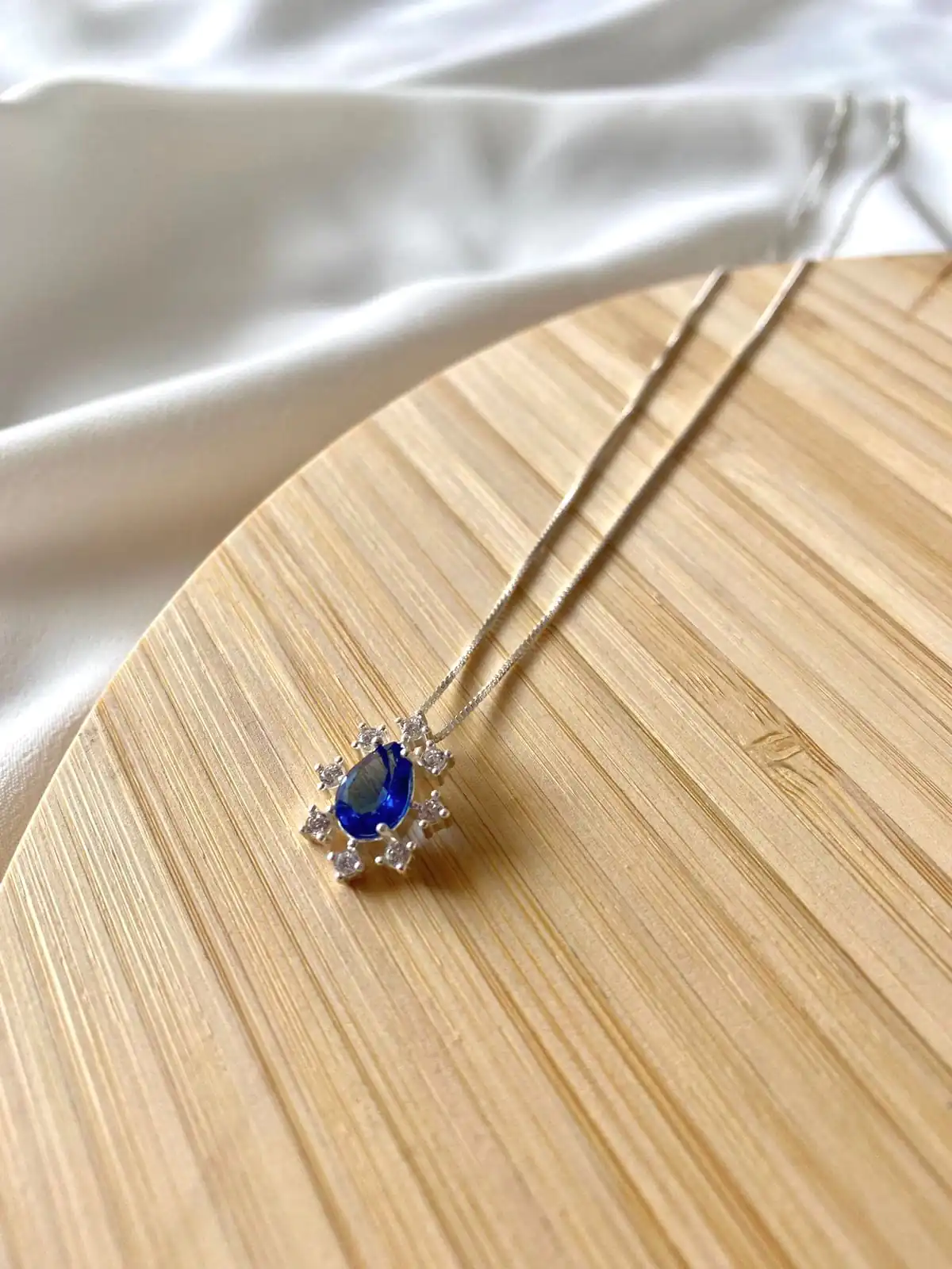 Colar 9 Pedras Cravej.