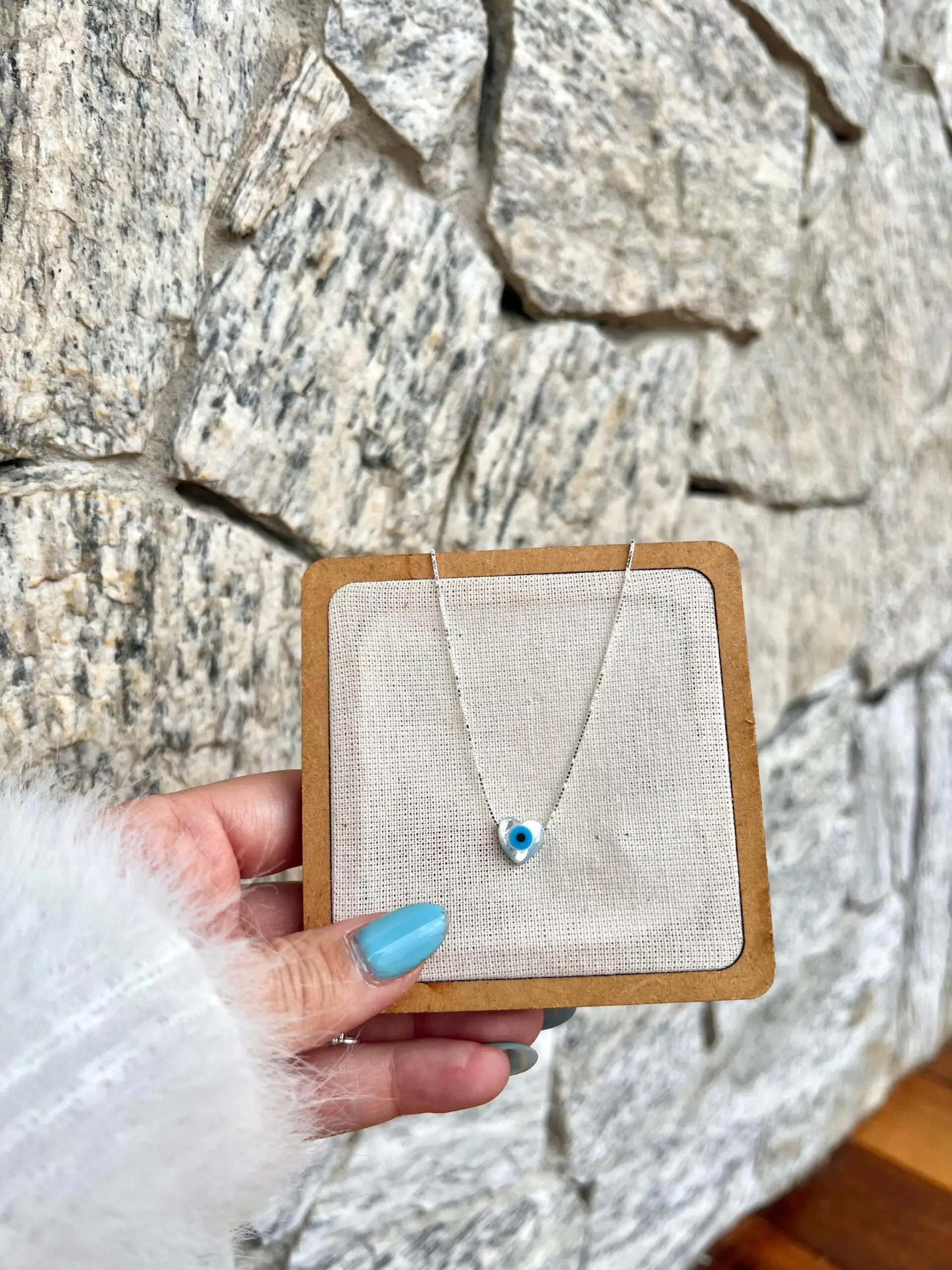 Colar Olho Grego Formato Coração Em Madrepérola