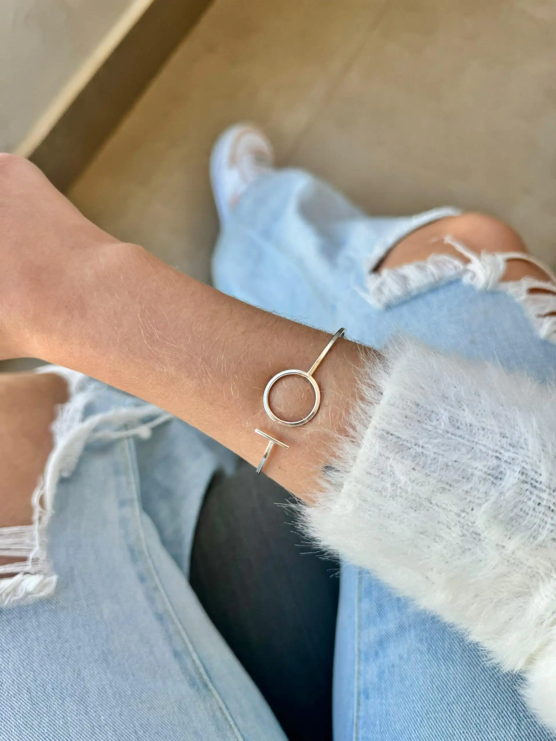 Bracelete Círculo C/ Uma Tira - Imagem 2