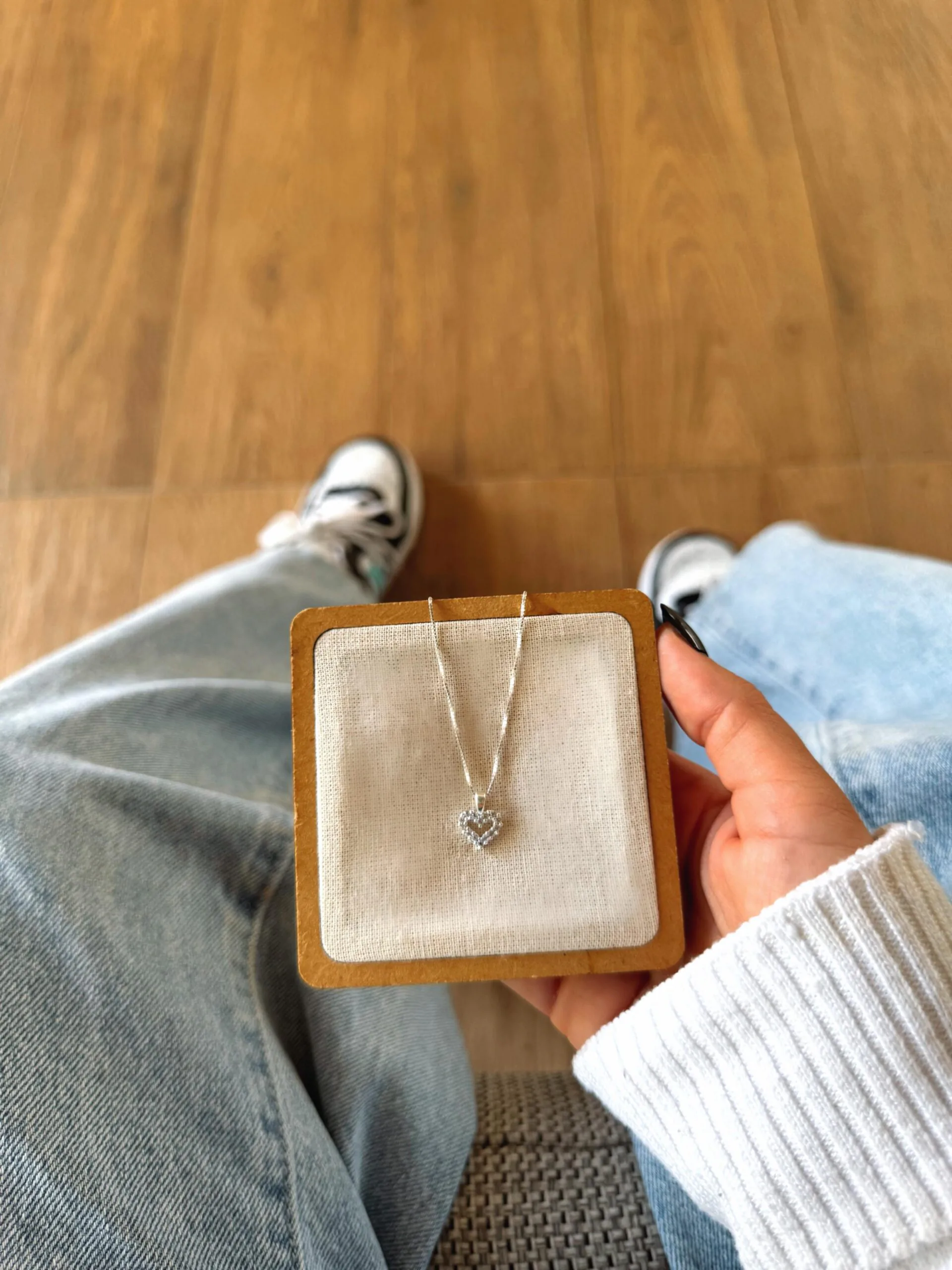 Colar Pingt. Coraçãozinho Cravej. - Imagem 2