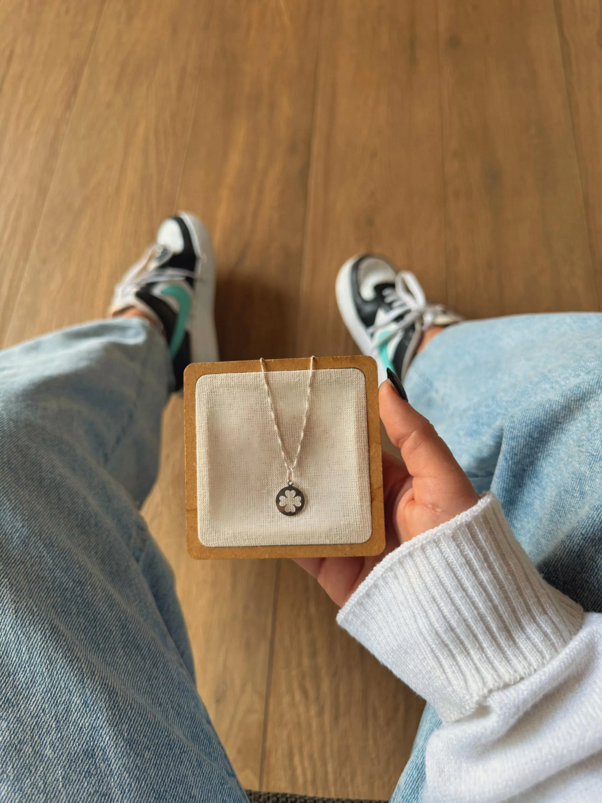 Colar Pingt. Trevo Vaz. - Imagem 2