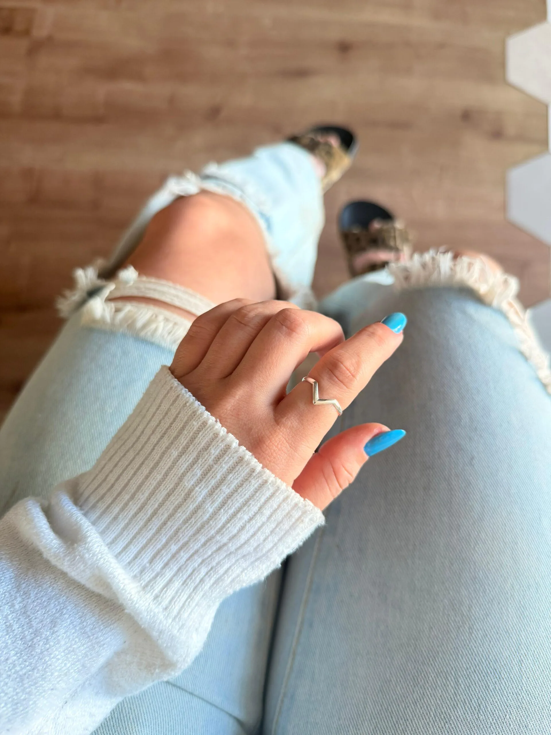 Anel Em V (Inspiração Vivara) - Imagem 2