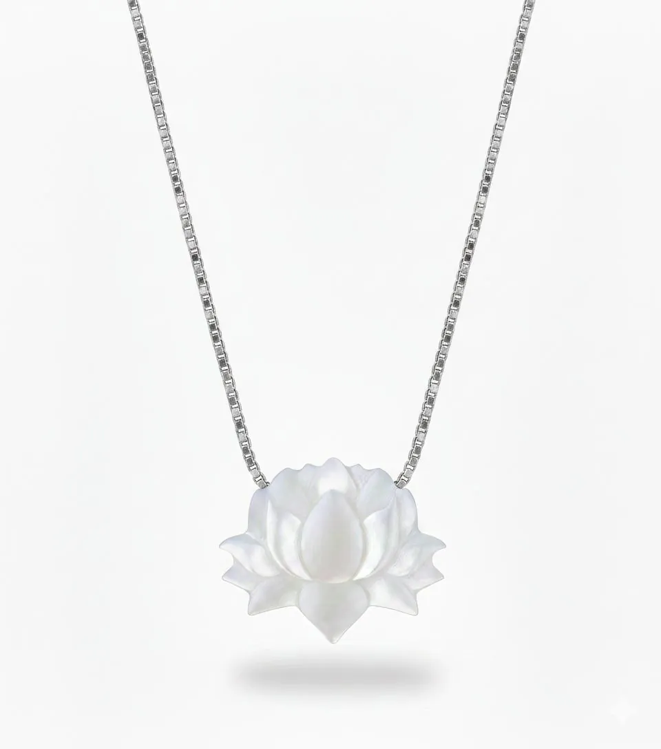 Colar Flor de Lotus (Madrepérola)