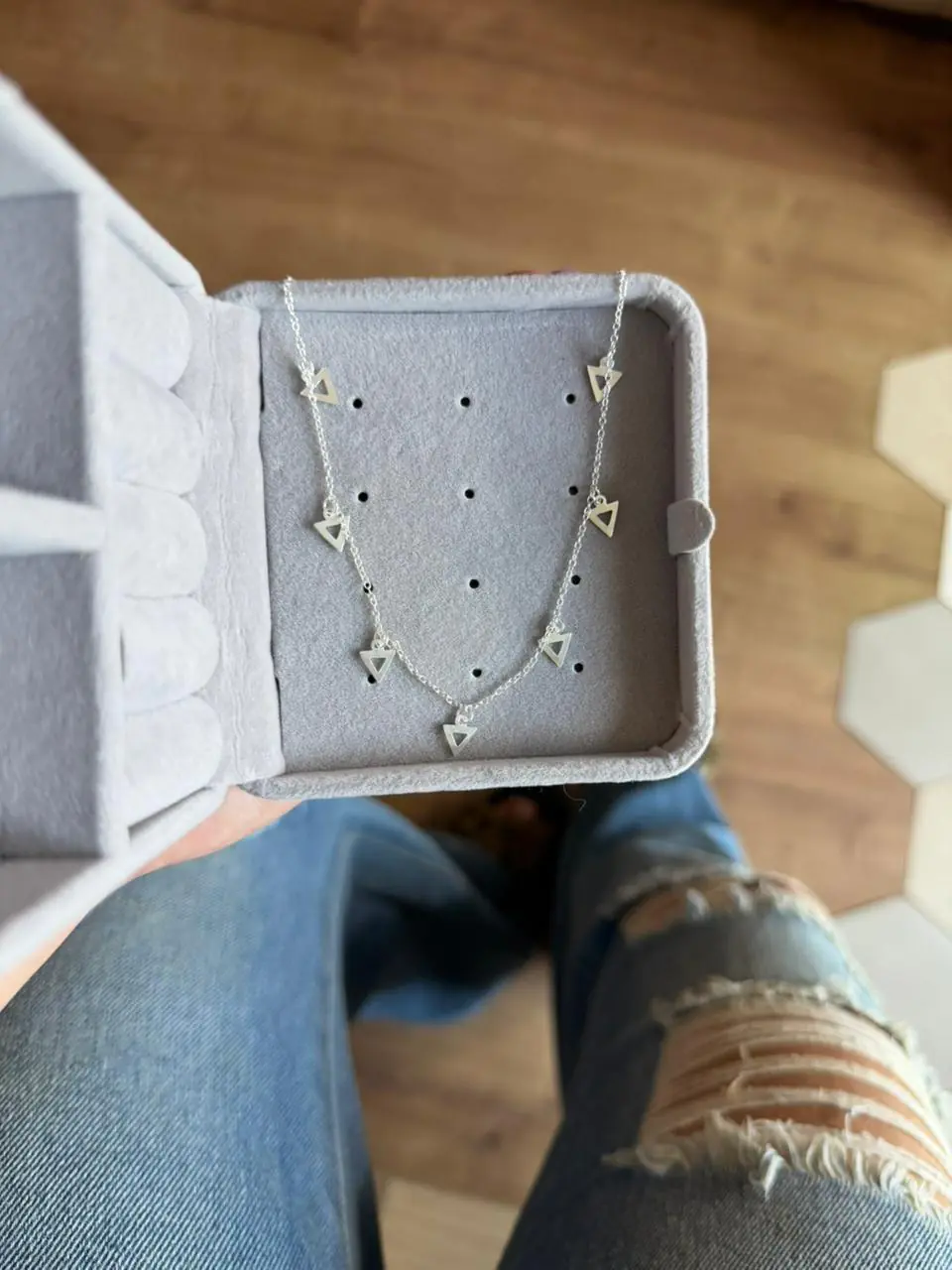 Choker Triângulos Vaz. - Imagem 2